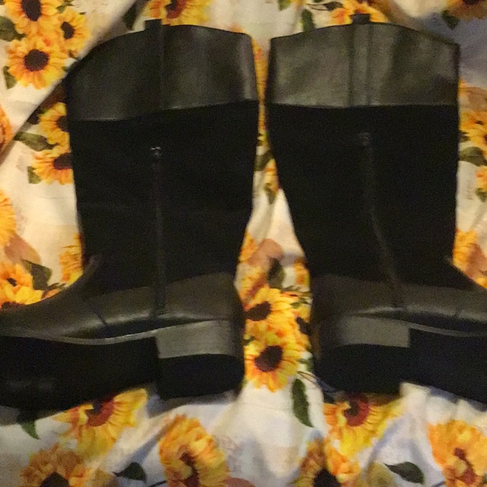 Ralph Lauren Leather-like and Suede-like Black Knee-high boots Unlined Size 9M